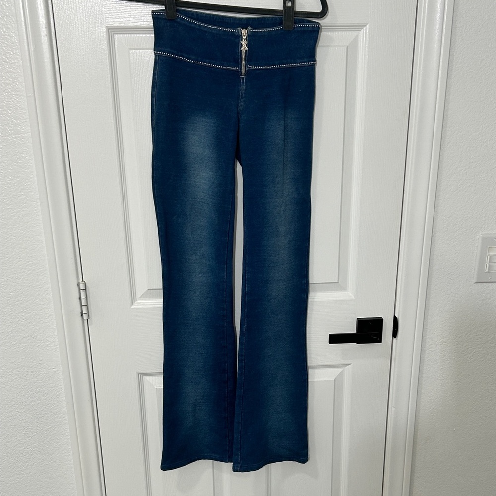 Women's Flare Jeans in Dark Blue